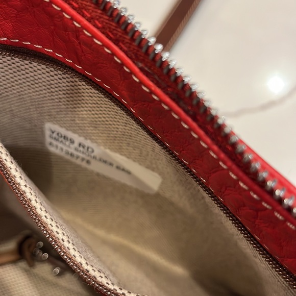 Like New Dooney Bourke Small Red Shoulder/Crossbody Bag. All Weather Leather. - Picture 6 of 16